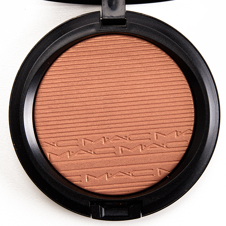 MAC Glow With It Extra Dimension Skinfinish