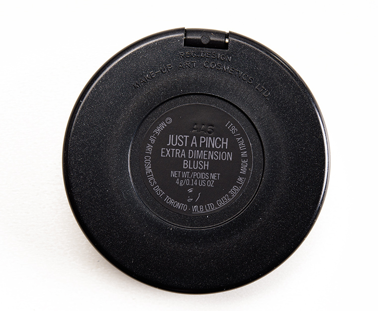 MAC Just a Pinch Extra Dimension Blush