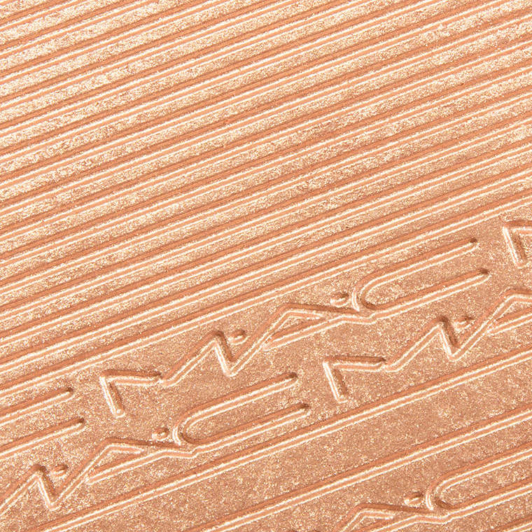 MAC Oh, Darling! Extra Dimension Skinfinish