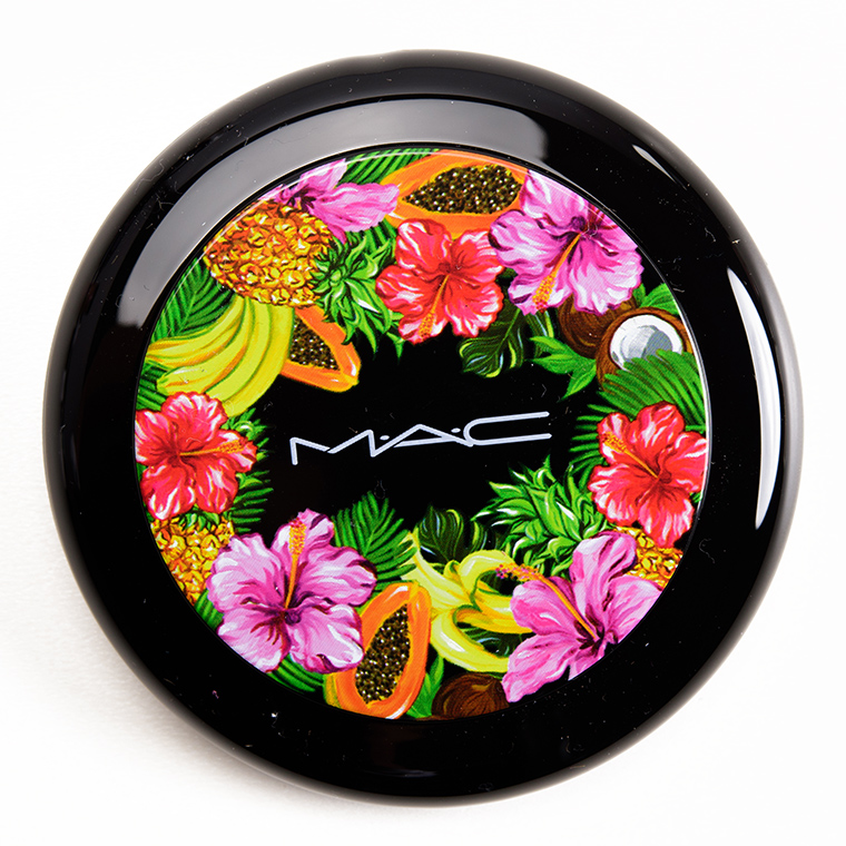 MAC Oh My, Passion! Pearlmatte Face Powder
