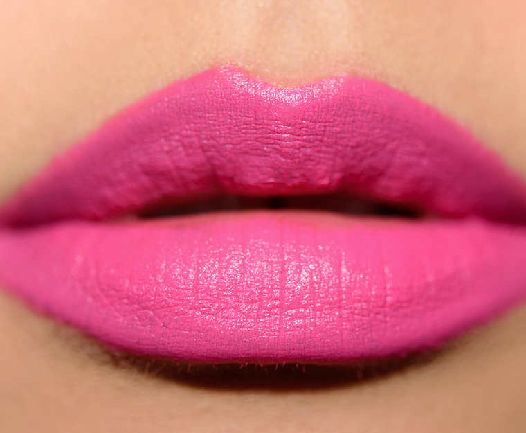 <p class="text-center">MAC Peach Blossom Pink Lipstick</p>