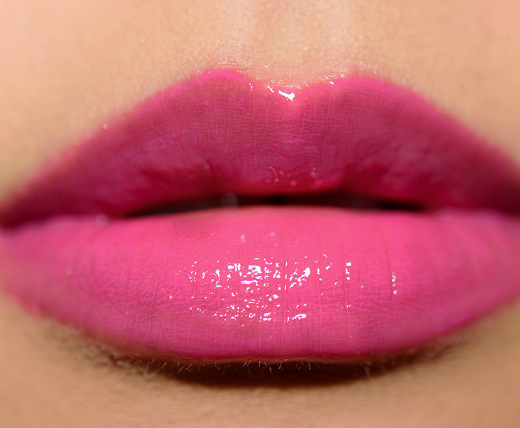 <p class="text-center">MAC Peach Blossom Pink Lipglass</p>