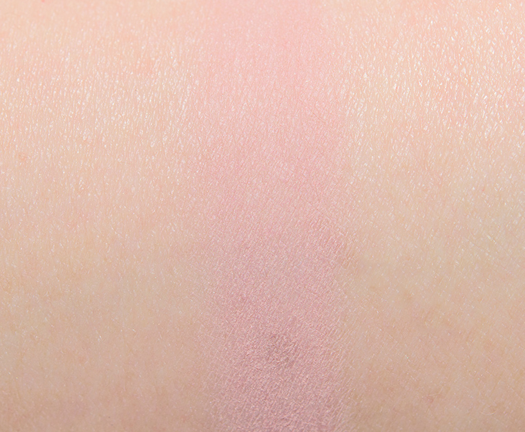 <p class="text-center">Viseart Amethyst #1 Eyeshadow</p>