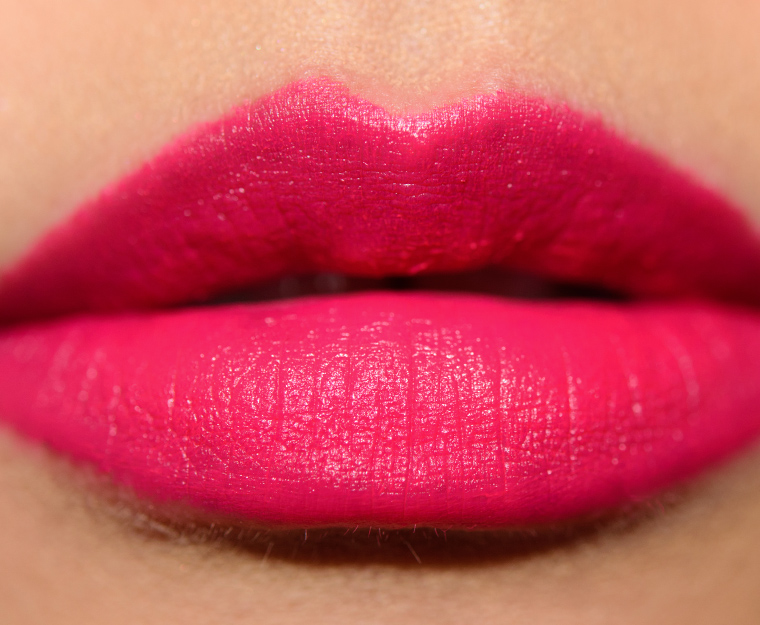 <p class="text-center">MAC A Killing Smile Lipstick</p>