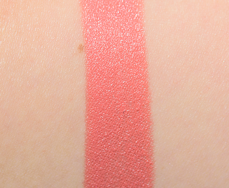 <p class="text-center">MAC Spotlight Me Lipstick</p>