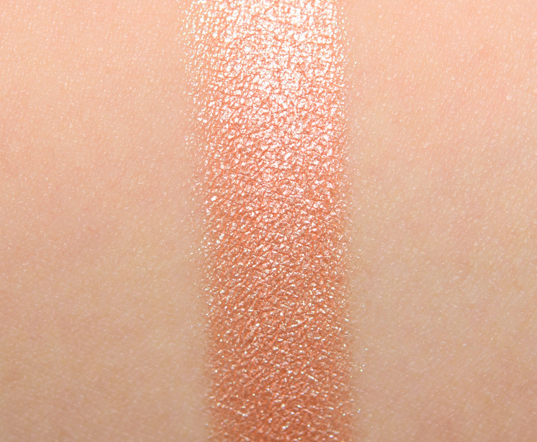 <p class="text-center">Makeup Geek In the Spotlight Foiled Eyeshadow</p>