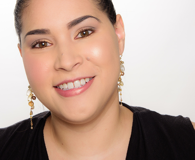 Milani Dayglow Strobelight Instant Glow Powder