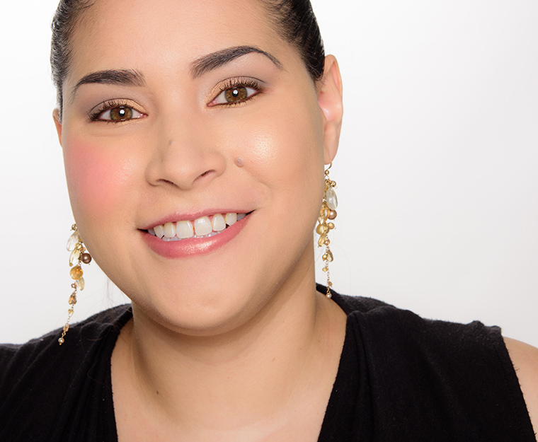 Milani Summer Glow Strobelight Instant Glow Powder