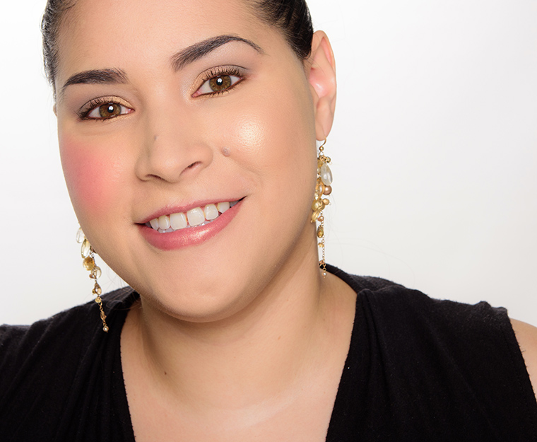 Milani Sunglow Strobelight Instant Glow Powder