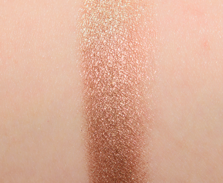 <p class="text-center">Pretty Vulgar Clutch Eyeshadow</p>