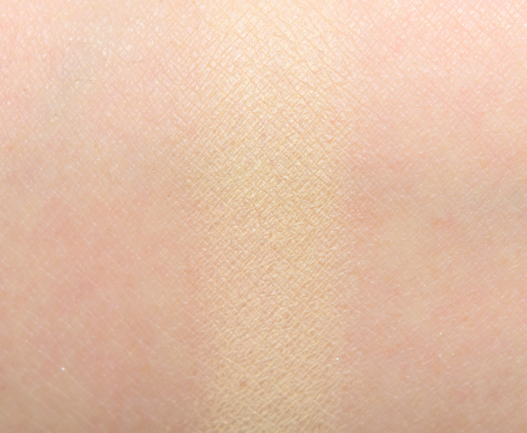 <p class="text-center">Pretty Vulgar Lay Eyeshadow</p>