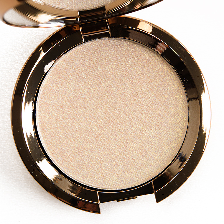 Becca Pearl Flashes Gold Light Chaser Highlighter