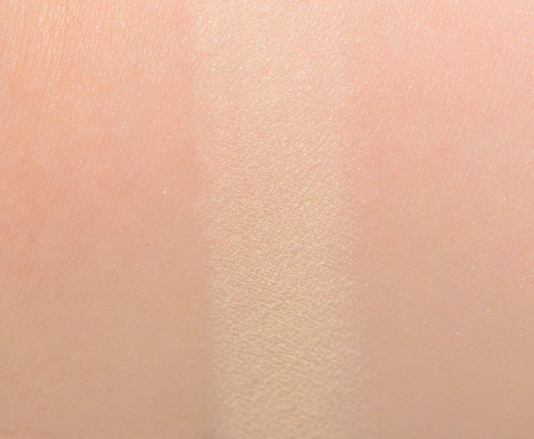 <p class="text-center">BH Cosmetics Carli Bybel Deluxe Edition #11 Eyeshadow</p>