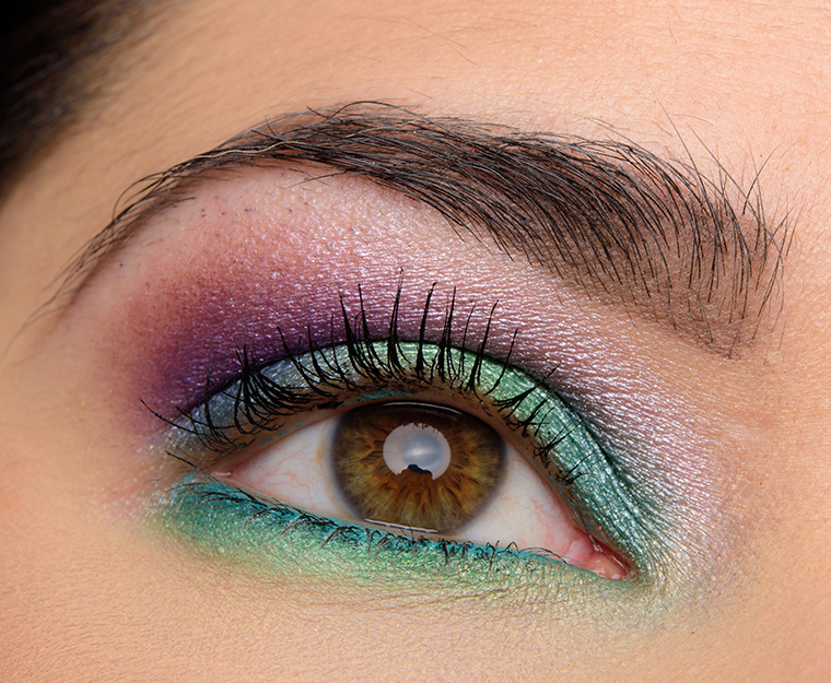 A Green & Purple Eye | Look Details