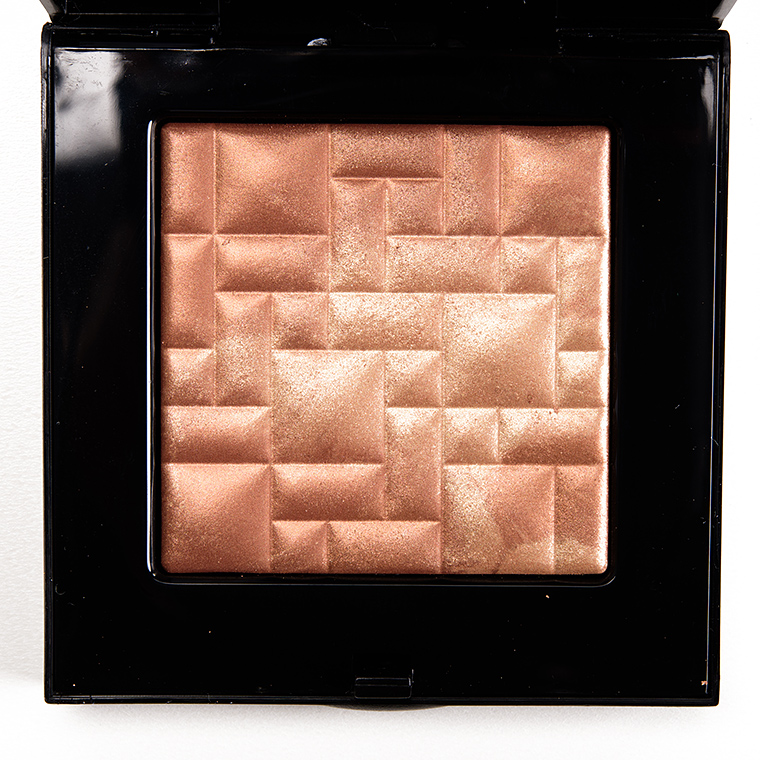 Bobbi Brown Sunkissed Glow Highlighting Powder