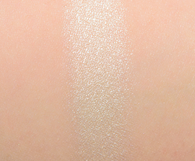 <p class="text-center">ColourPop Blow Fish Pressed Powder Shadow</p>