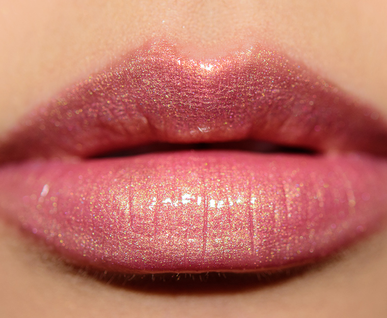 <p class="text-center">Huda Beauty Angelic Lip Strobe</p>