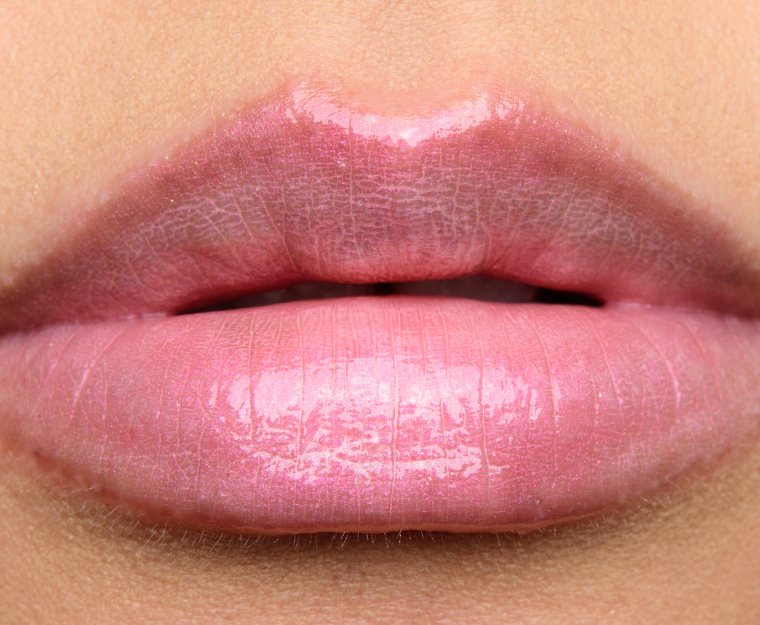 Huda Beauty Enchanting Lip Strobe