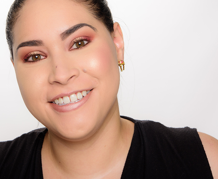 Huda Beauty Zanzibar Powder Highlight