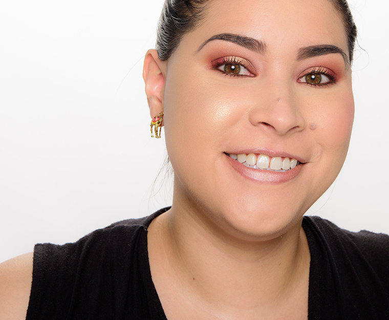 Huda Beauty Azores Powder Highlight