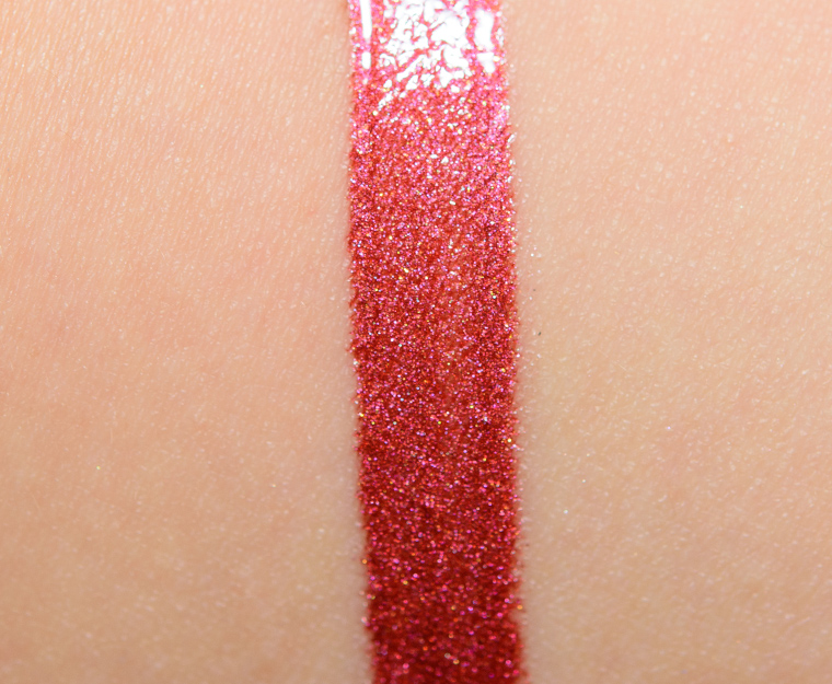<p class="text-center">Huda Beauty Saucey Lip Strobe</p>