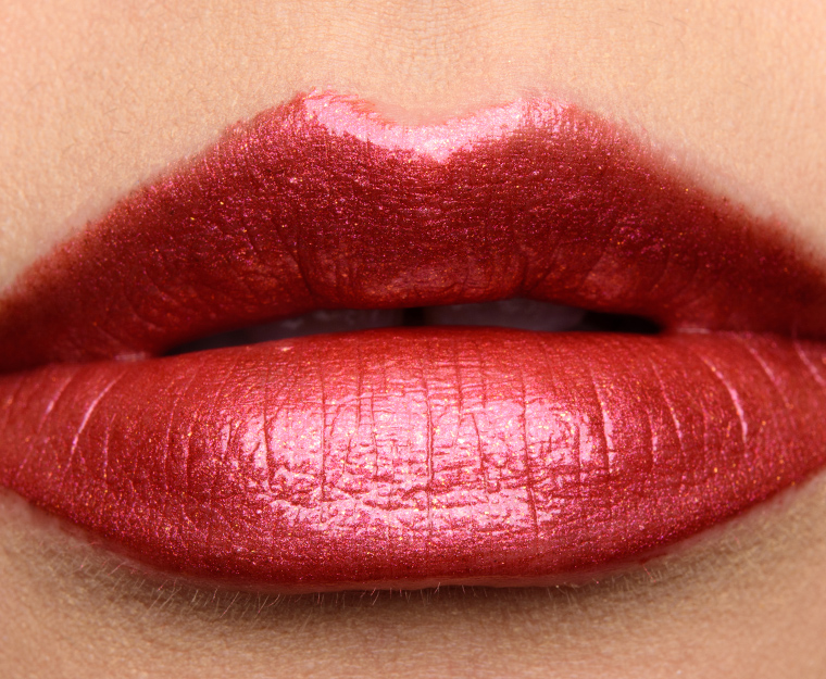 Huda Beauty Saucey Lip Strobe