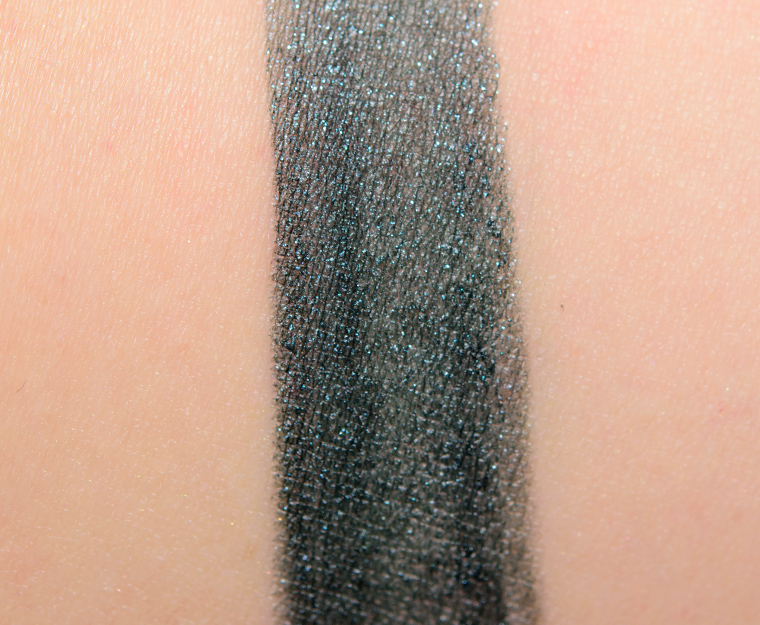 <p class="text-center">Maybelline Gunmetal Color Sensational Matte Metallics Lipstick</p>