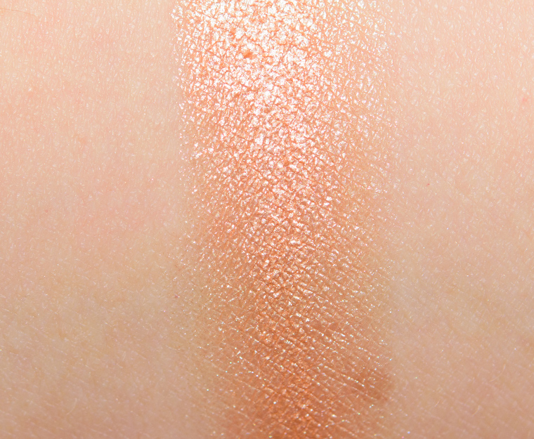 <p class="text-center">Juvia's Place Nubian #4 Eyeshadow</p>