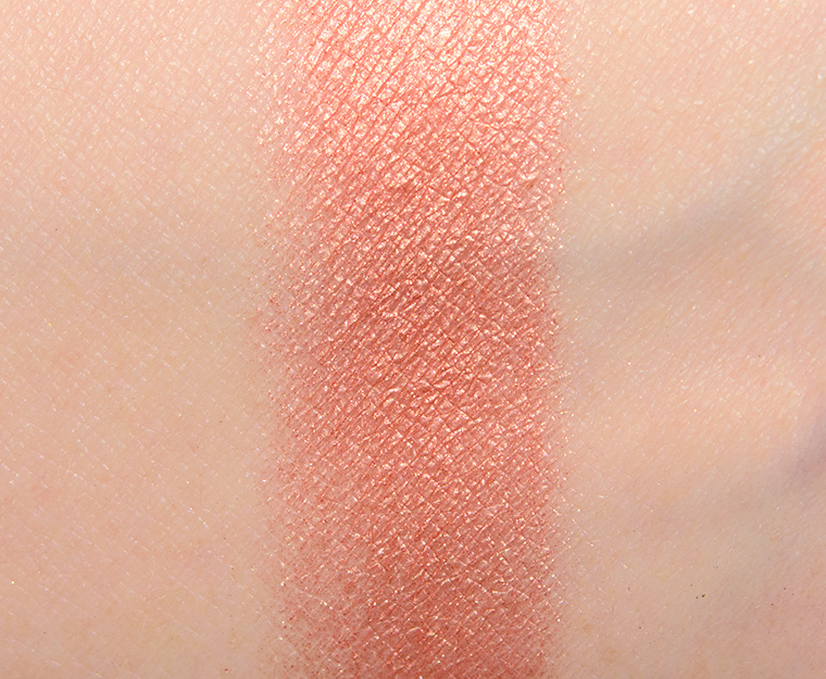 <p class="text-center">Juvia's Place Lulu Eyeshadow</p>