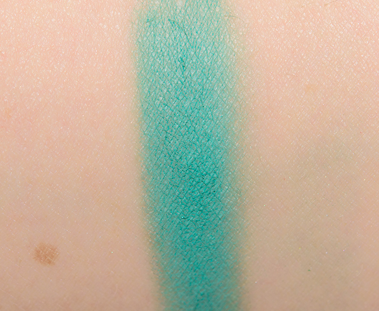 <p class="text-center">Juvia's Place Zulu #4 Eyeshadow</p>