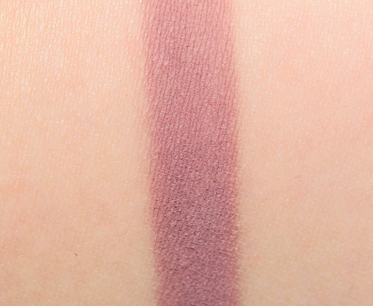 <p class="text-center">Sephora Heather Grey PRO Eyeshadow</p>