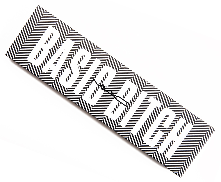 MAC Basic Bitch MAC Girls Personality Palette