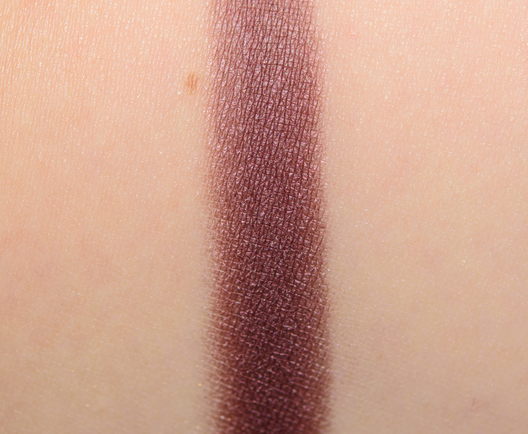 <p class="text-center">MAC Hell in Heels MAC Girls Eyeshadow</p>