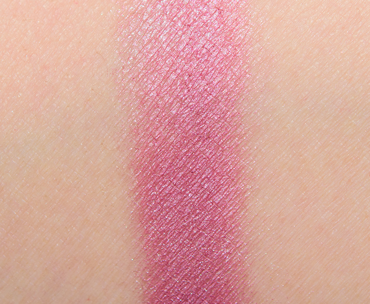<p class="text-center">MAC Shop Shop Shop MAC Girls Eyeshadow</p>