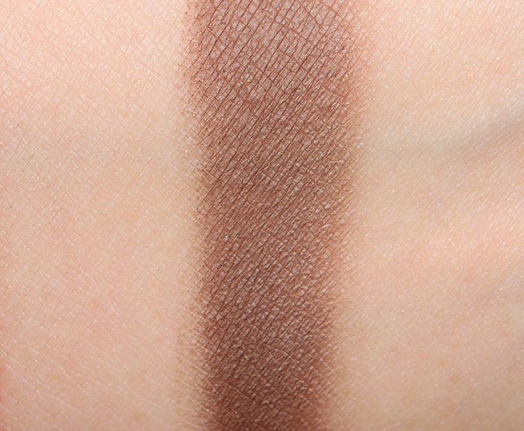 <p class="text-center">MAC Schemer MAC Girls Eyeshadow</p>
