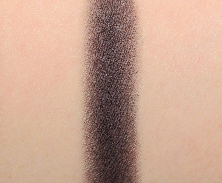 <p class="text-center">MAC Totally Trouble MAC Girls Eyeshadow</p>