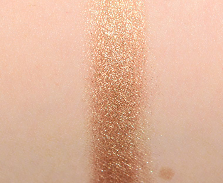 <p class="text-center">MAC Something's Fishy MAC Girls Eyeshadow</p>