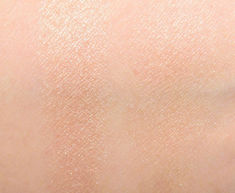 MAC She's a Rainbow Opalescent Highlighter