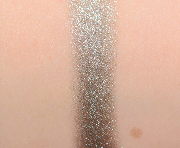<p class="text-center">MAC Mega-Moody MAC Girls Eyeshadow</p>