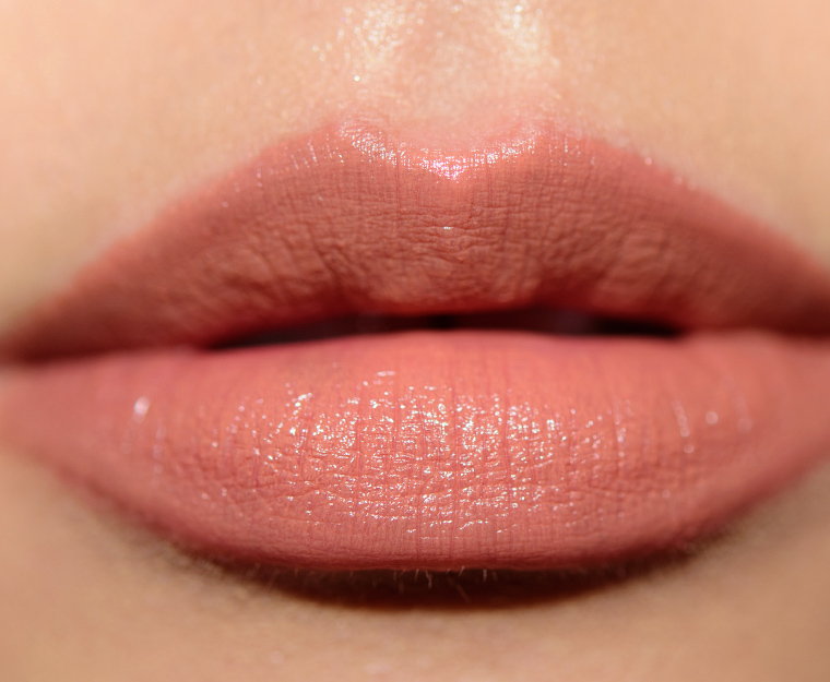 <p class="text-center">Tom Ford Beauty Sable Smoke Lip Color</p>