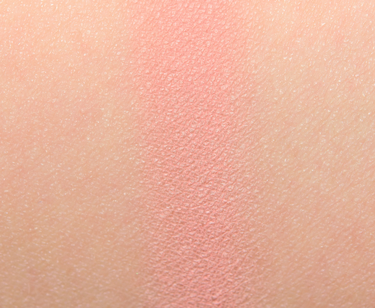 <p class="text-center">LORAC Flamingo Eyeshadow</p>