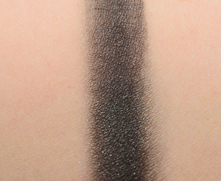 <p class="text-center">LORAC Raven Eyeshadow</p>