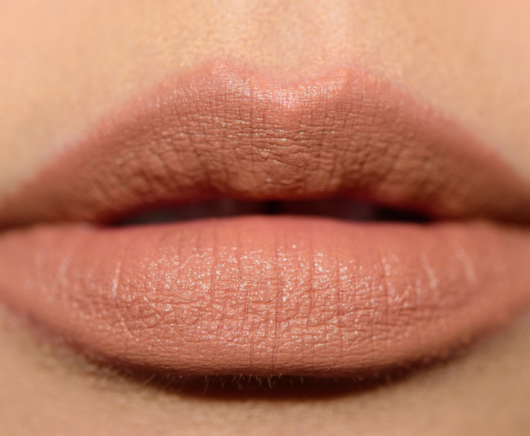 MAC A Girl's Got Needs Lipstick