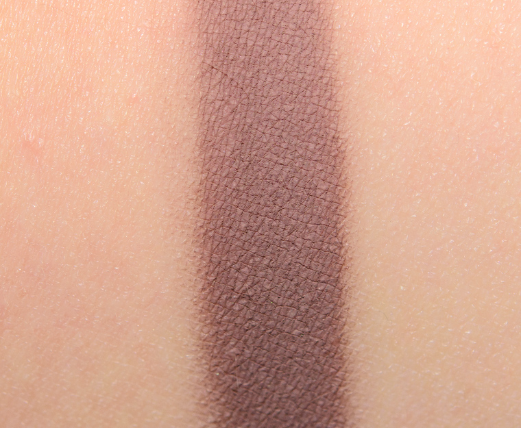 <p class="text-center">Natasha Denona Per Se (135CM) Creamy Matte Eye Shadow</p>