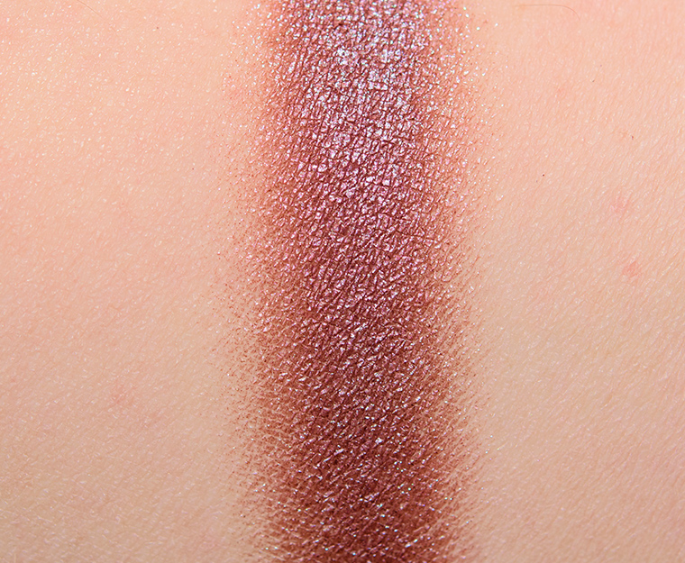 <p class="text-center">Natasha Denona Livid (146DC) Duo-Chrome Eyeshadow</p>