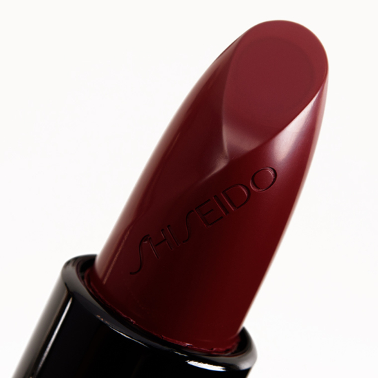 Shiseido Curious Cassis (RD620) Rouge Rouge Lipstick