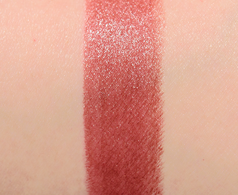<p class="text-center">Tom Ford Beauty Kyra Boys & Girls Ultra-Rich Lip Color</p>