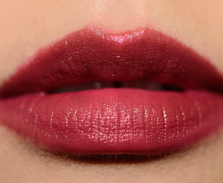 <p class="text-center">Tom Ford Beauty Kyra Boys & Girls Ultra-Rich Lip Color</p>