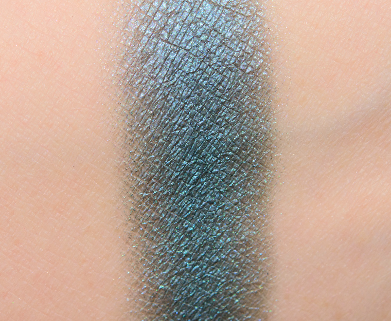 <p class="text-center">ColourPop Princess Sparkle Pressed Powder Shadow</p>