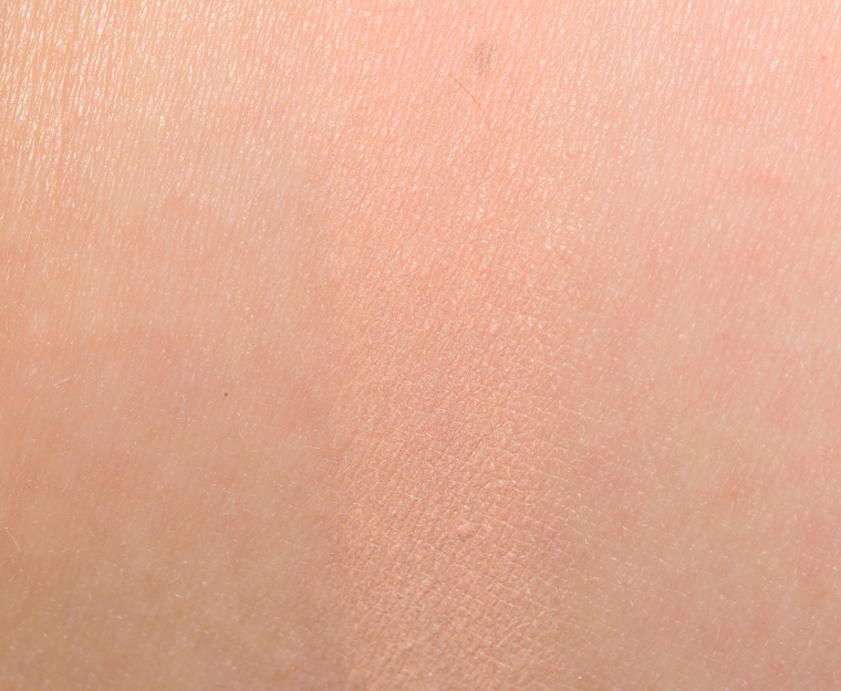 <p class="text-center">Coloured Raine Cloudy Eyeshadow</p>